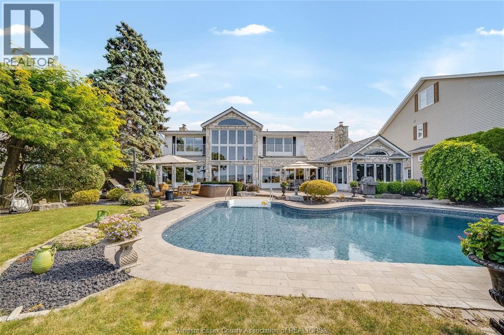 13018 Riverside Drive, Tecumseh, ON, N8N 1A8