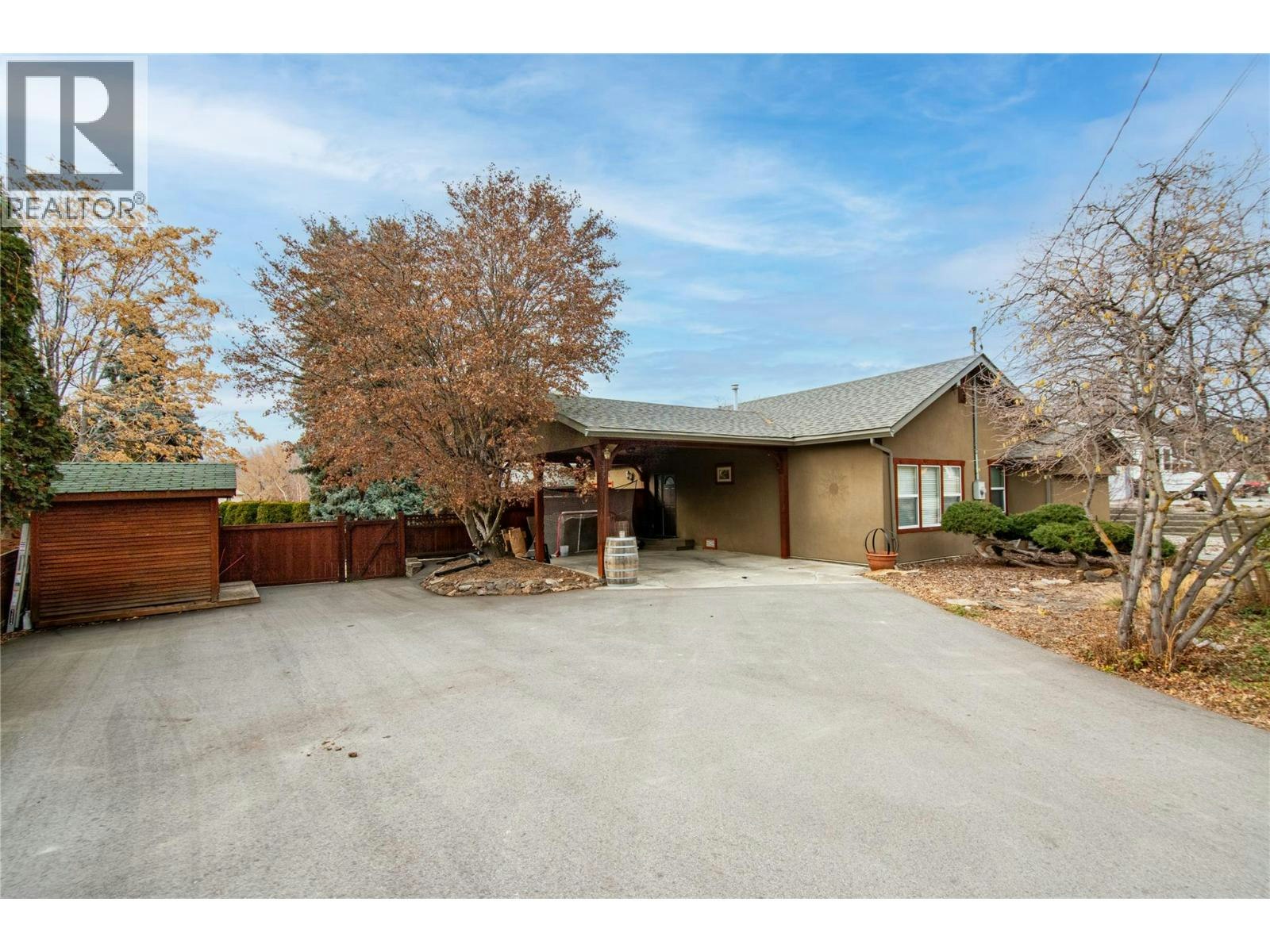 335 Middle Bench Road, Penticton, BC, V2A 8S8 - 2