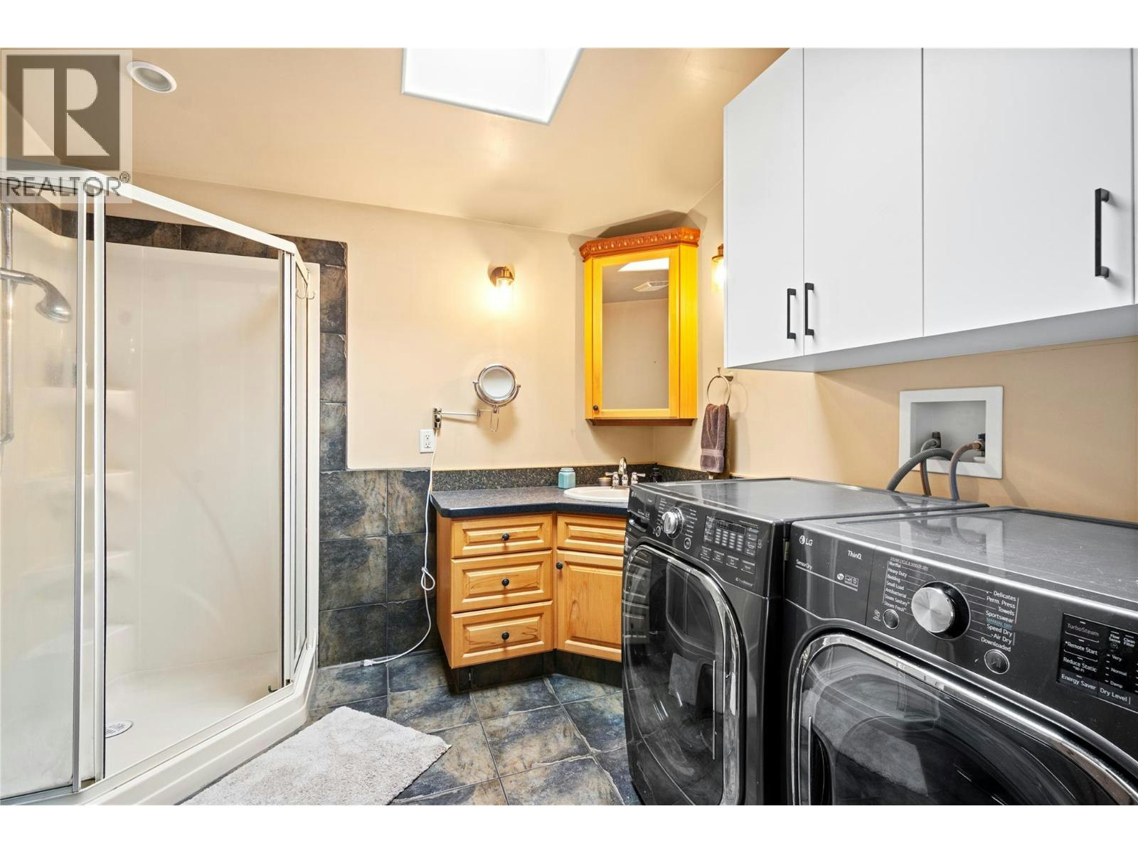 335 Middle Bench Road, Penticton, BC, V2A 8S8 - 13