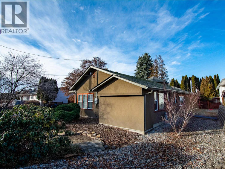 335 Middle Bench Road, Penticton, BC, V2A 8S8 - 24