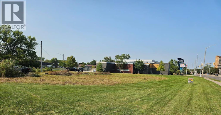 1390 Matthew Brady Boulevard, Windsor, ON, N8S 4R6