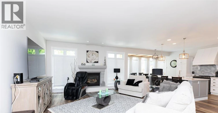 582 Riverside Drive, St. Clair, ON, N0N 1G0 - 14