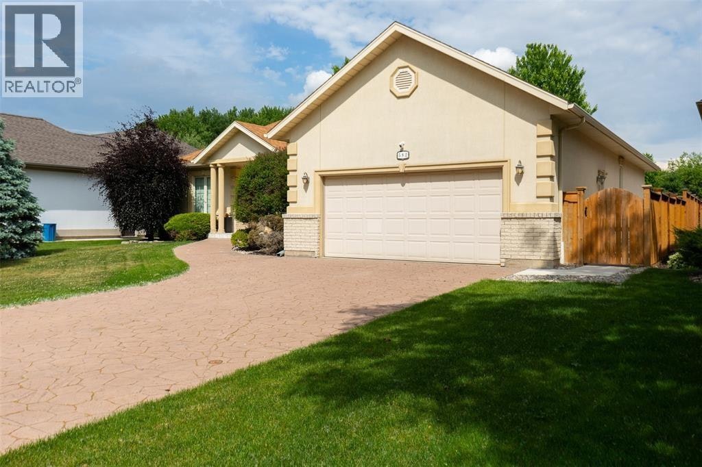 582 Riverside Drive, St. Clair, ON, N0N 1G0 - 3
