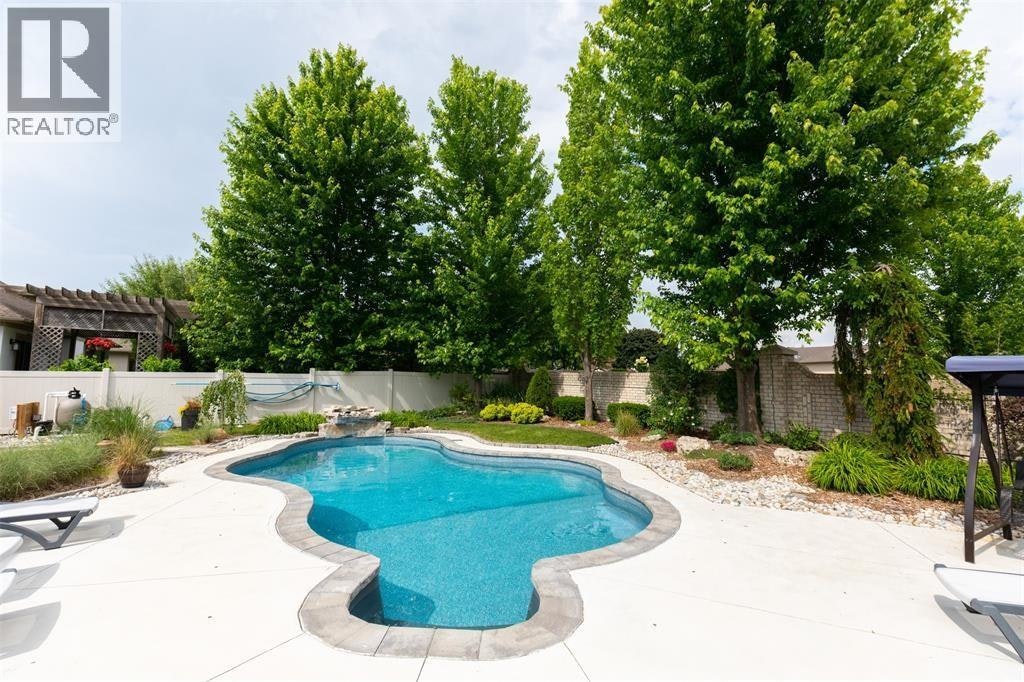 582 Riverside Drive, St. Clair, ON, N0N 1G0 - 10