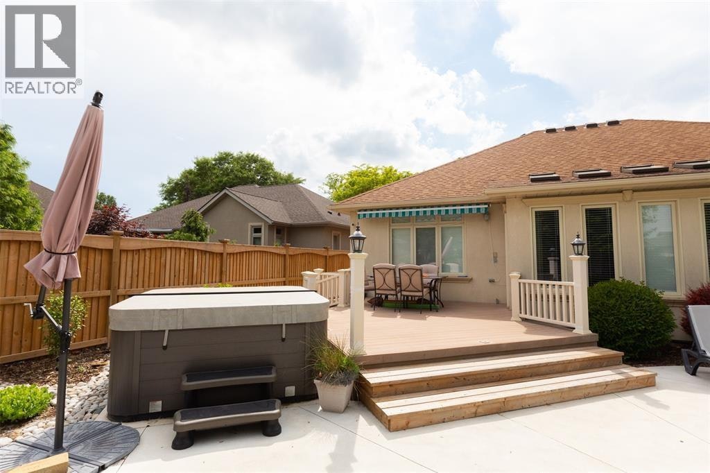 582 Riverside Drive, St. Clair, ON, N0N 1G0 - 4