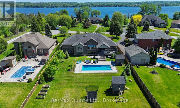 54 Settlers Landing Drive
