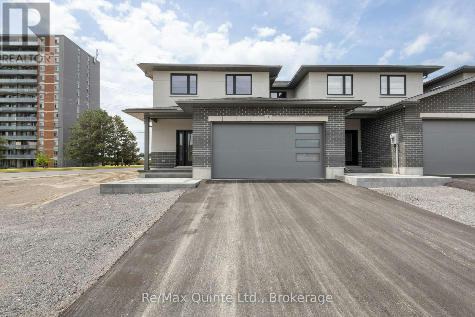 8 Stinson Avenue, Belleville, ON, K8P 5N9