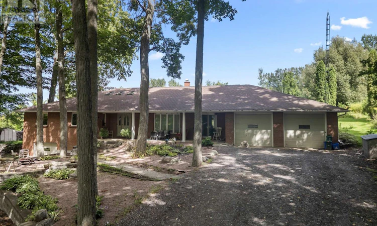 29 Edgewater Drive