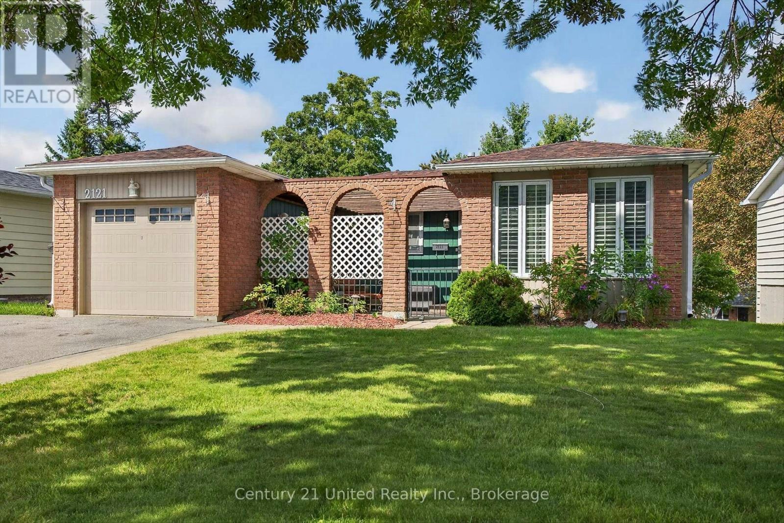 2121 Meadowview Road, Peterborough, ON, K9L 1S5