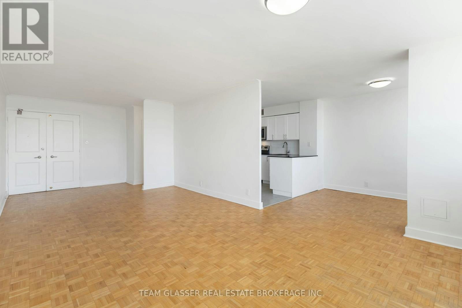 502-396 Queens Avenue, London, ON, N6B 1X7 - 8