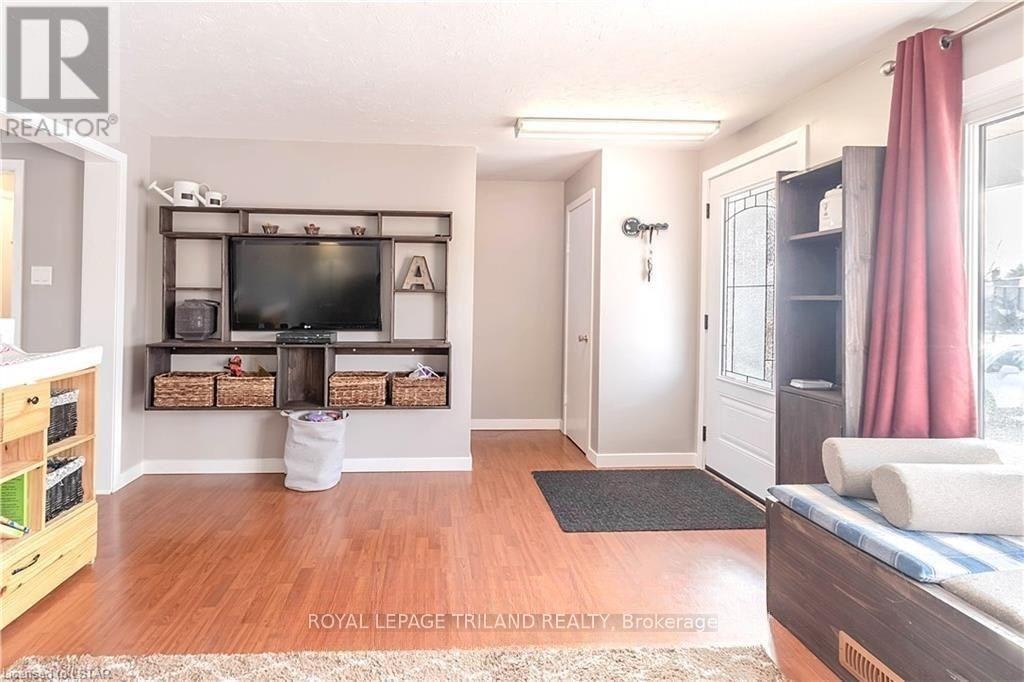 1441 Perth Avenue, London, ON, N5V 2M4 - 4