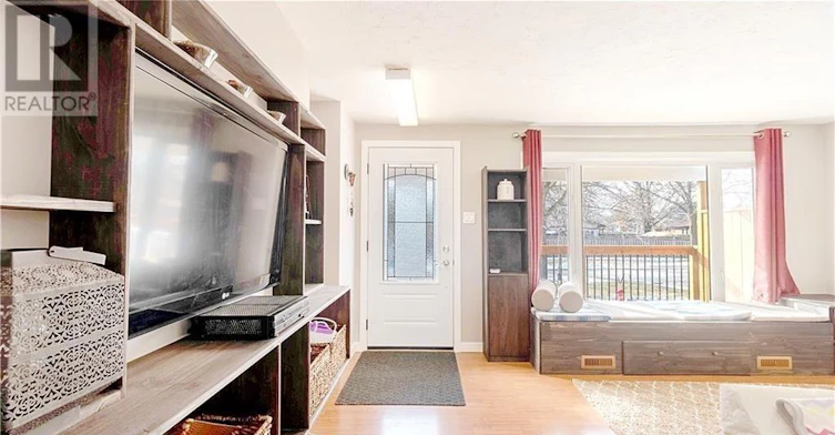 1441 Perth Avenue, London, ON, N5V 2M4 - 3