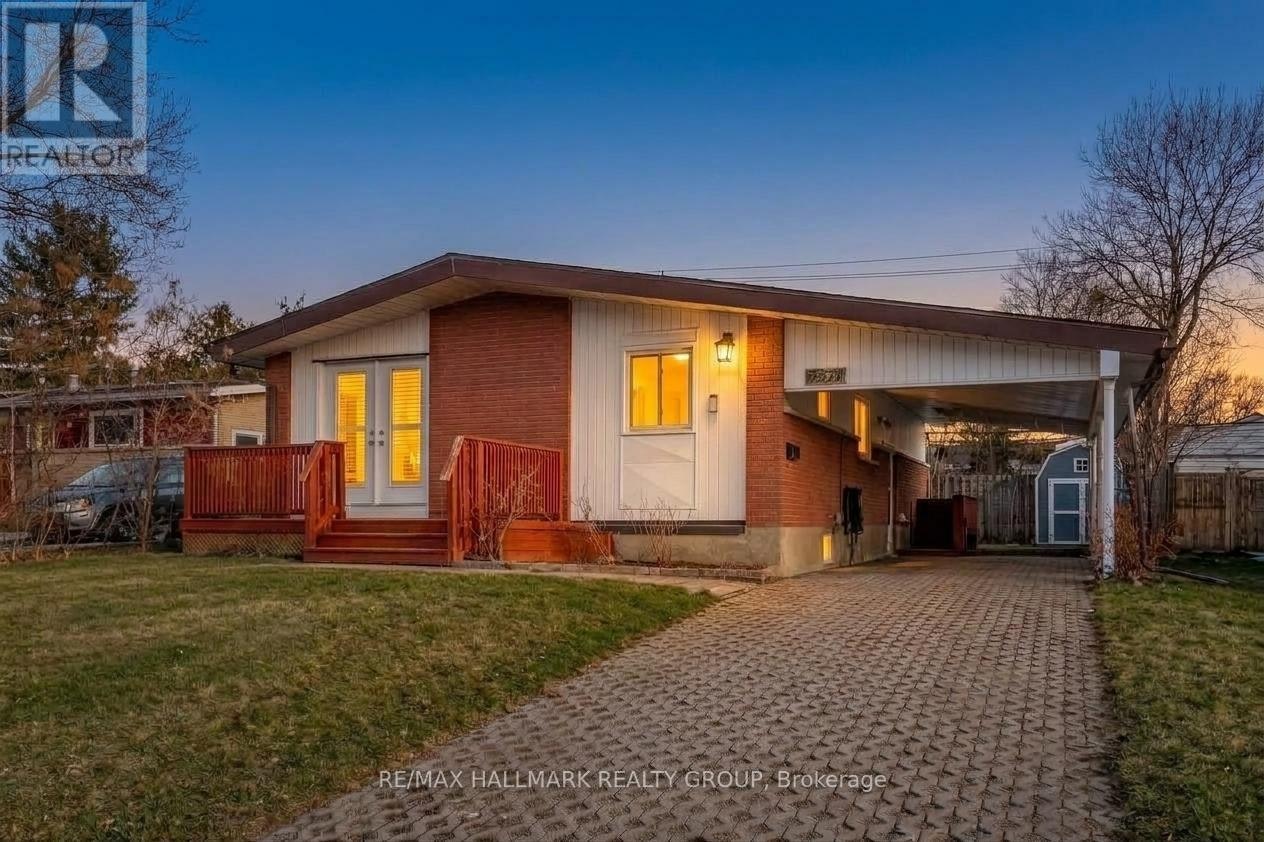2223 Halifax Drive, Ottawa, ON, K1G 2W4