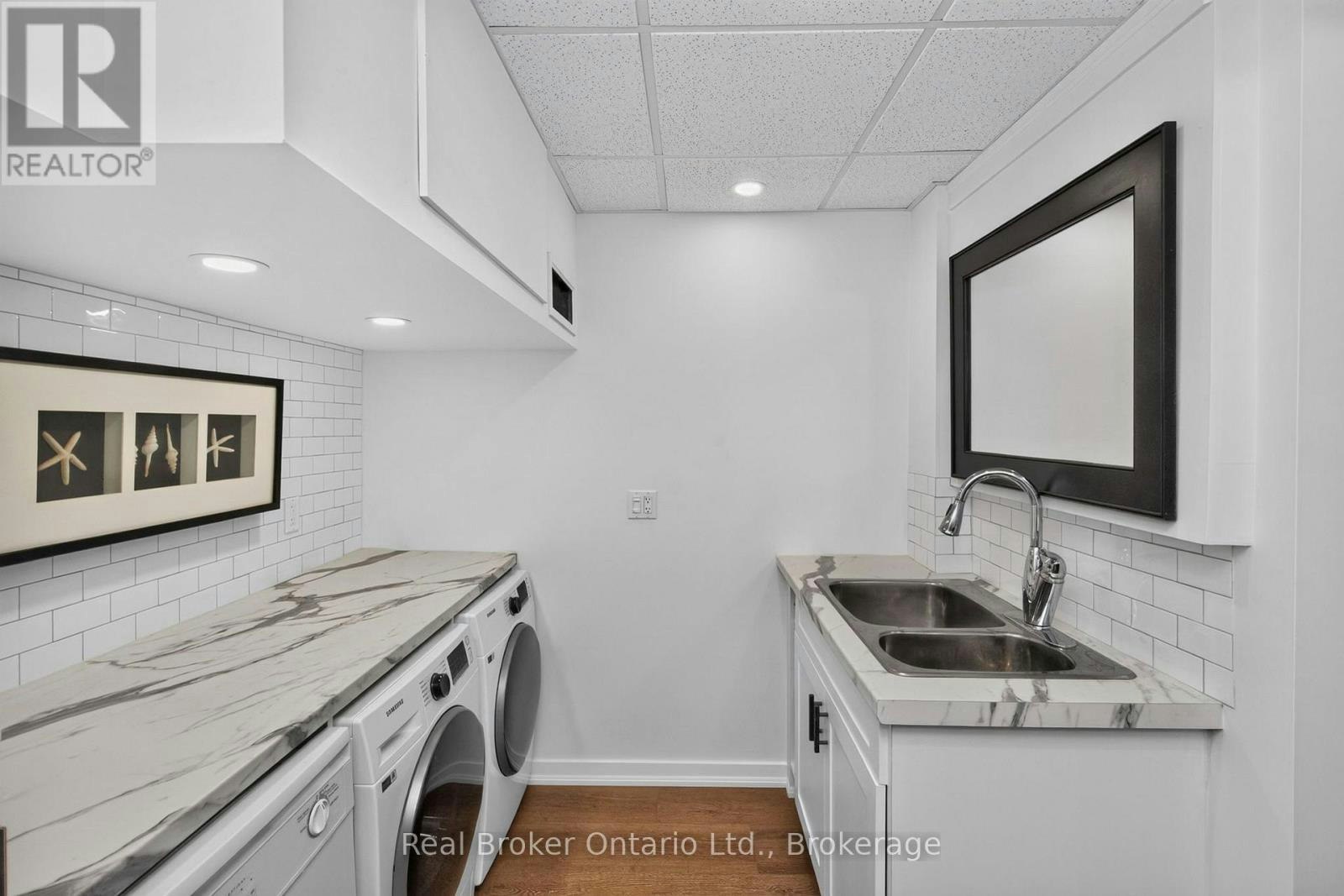 192 Gilwood Park Drive, Penetanguishene, ON, L9M 1Z6 - 11