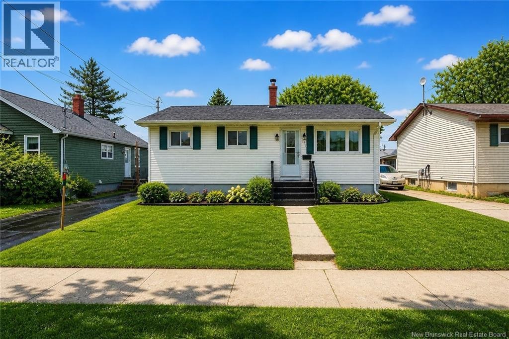 141 Atkinson, Moncton, NB, E1C 8M9