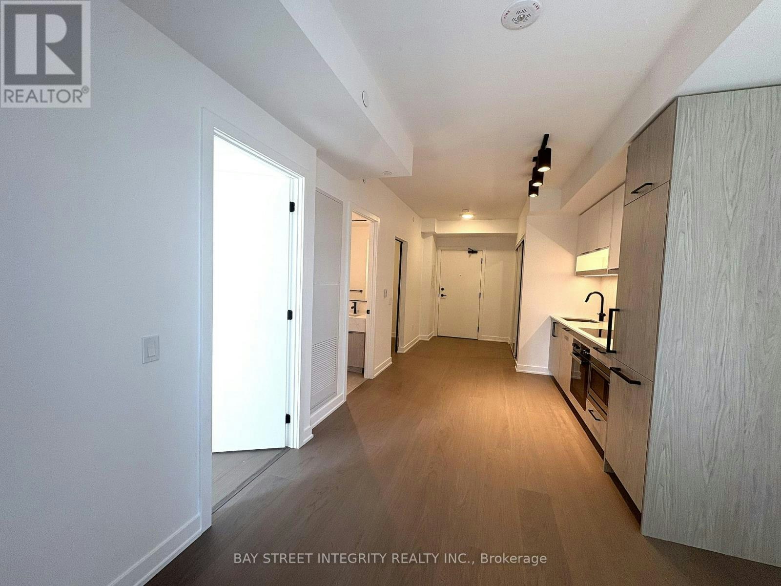 1005-91 Montclair Avenue, Toronto, ON, M5P 0B1 - 7