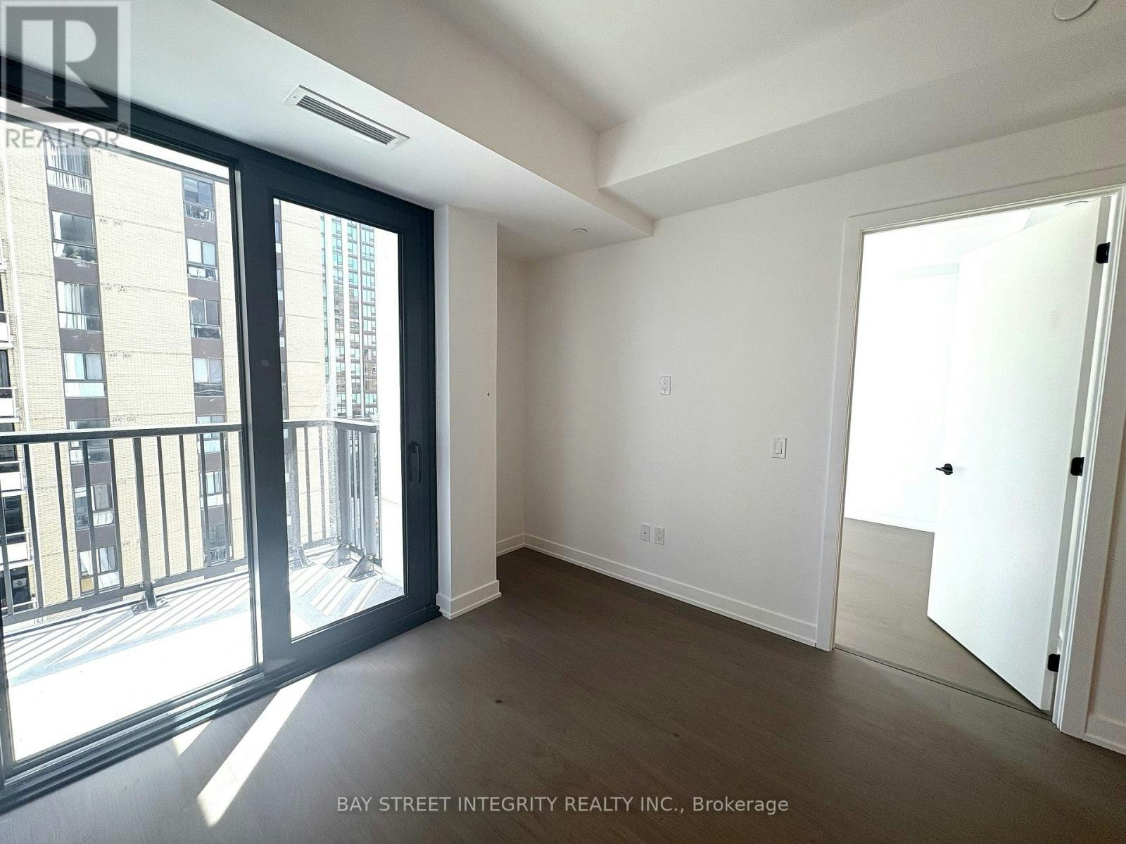 1005-91 Montclair Avenue, Toronto, ON, M5P 0B1 - 8