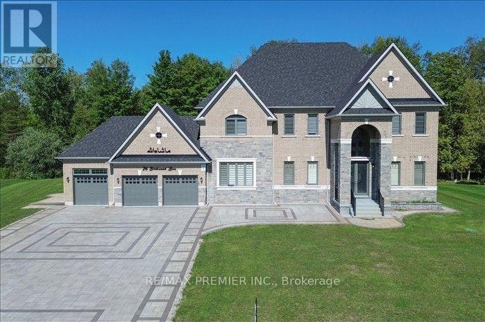 26 Birchwood Lane, Essa, ON, L0M 1B1