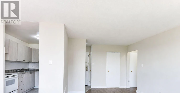 710-1901 Martin Grove Road, Toronto, ON, M9V 3T1 - 2
