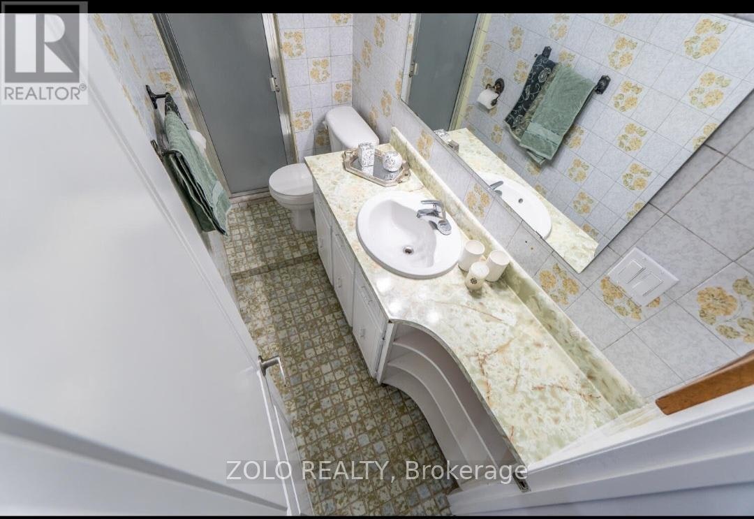 3402 Frobex Court, Mississauga, ON, L5C 2B5 - 6