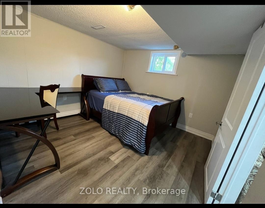 3402 Frobex Court, Mississauga, ON, L5C 2B5 - 7