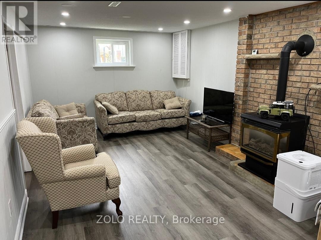 3402 Frobex Court, Mississauga, ON, L5C 2B5 - 9