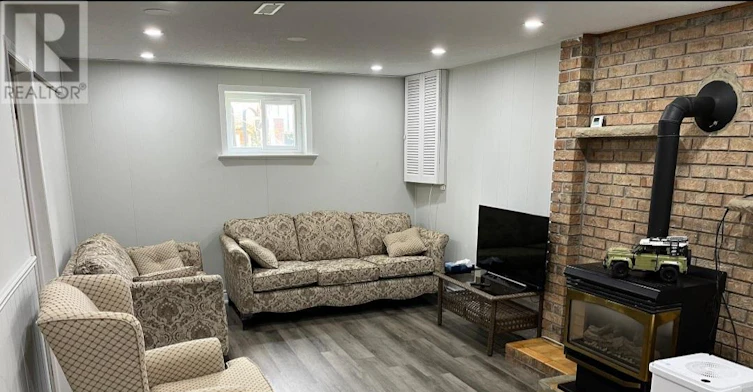 3402 Frobex Court, Mississauga, ON, L5C 2B5 - 9