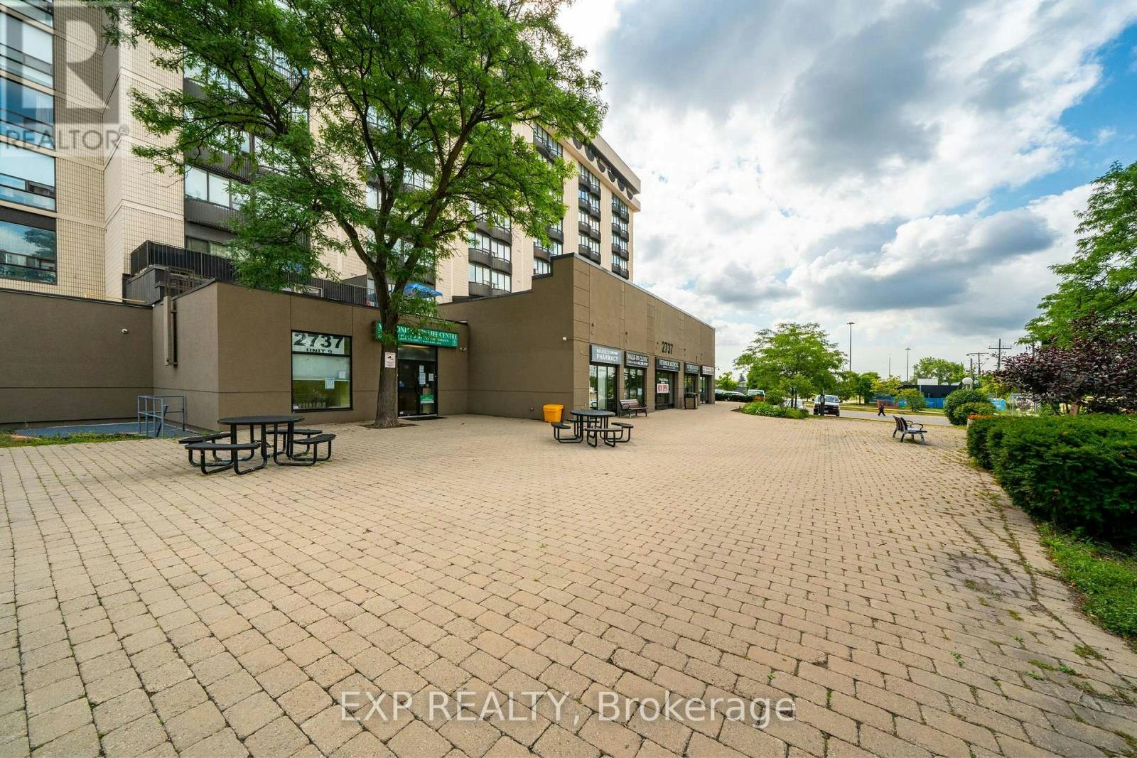312-2737 Keele Street - 5