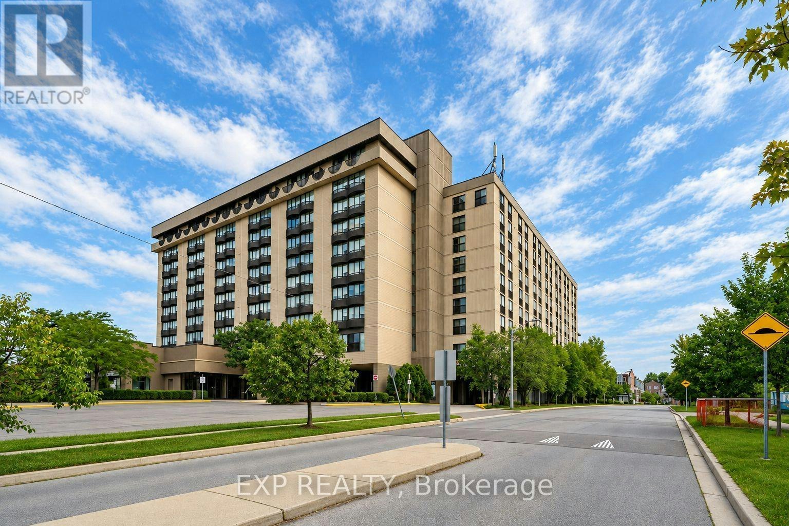 312-2737 Keele Street, Toronto, ON, M3M 2E9