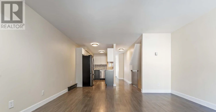 A-6643 Bilberry Drive, Ottawa, ON, K1C 4N5 - 9