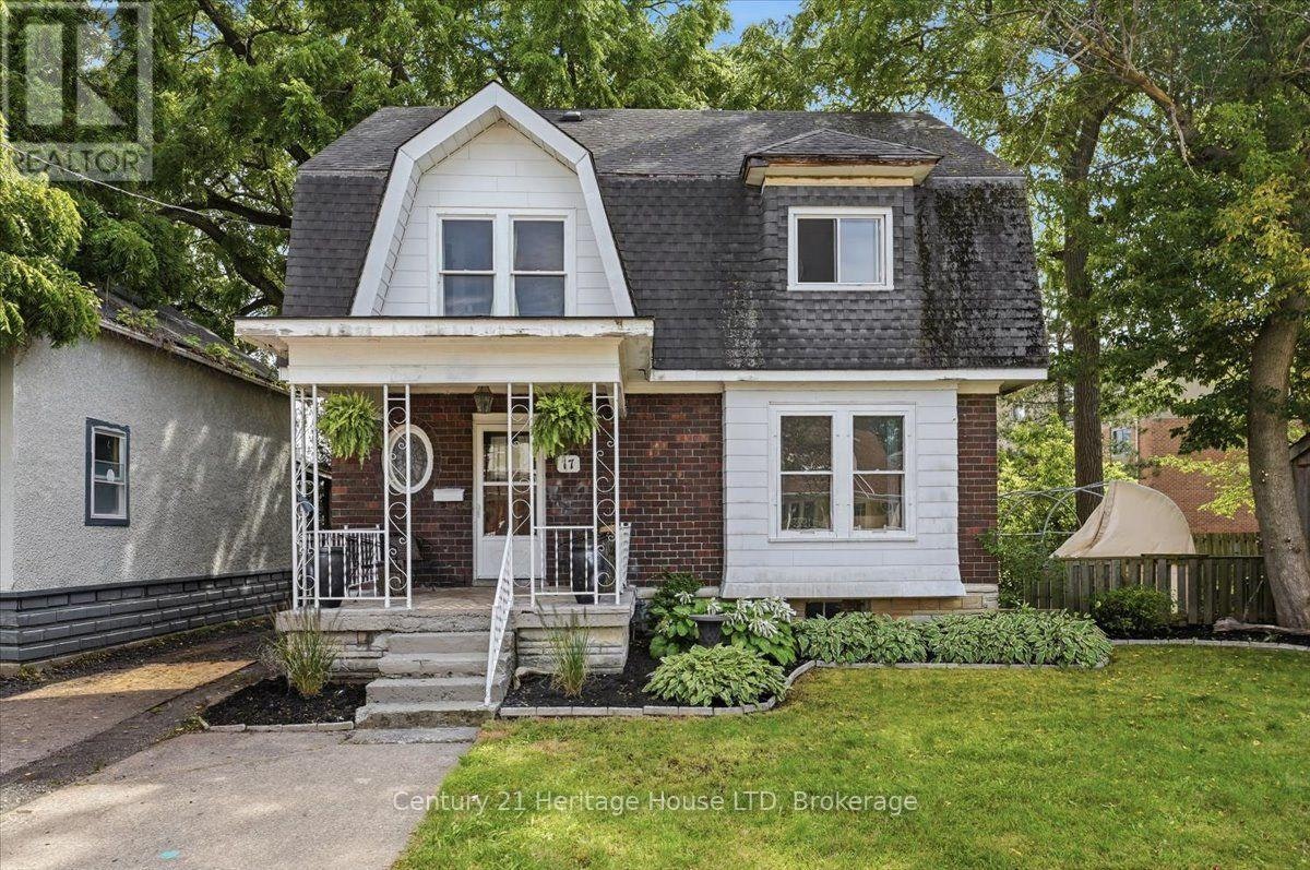 17 Elizabeth Street E, Welland, ON, L3C 4M2
