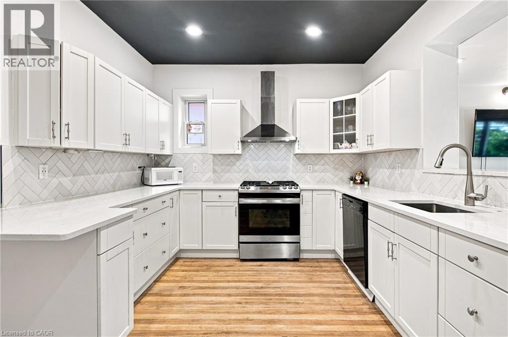 145 Church Street, Kitchener, ON, N2G 2S5