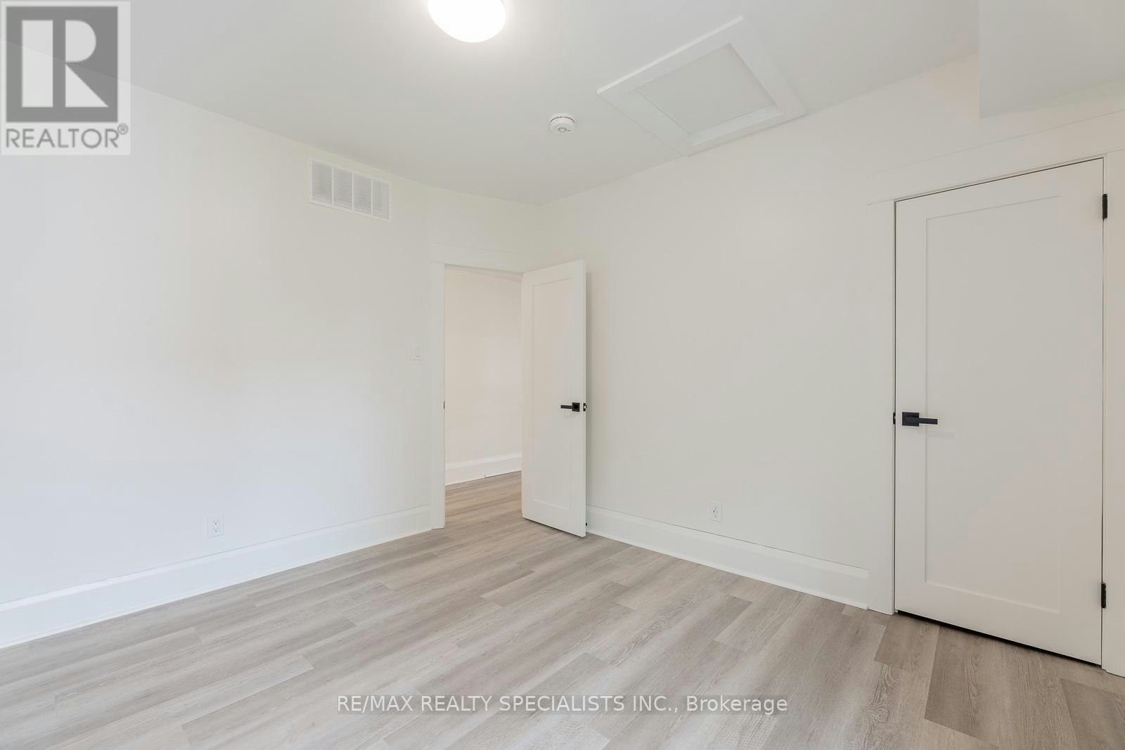 3-82 Marchmount Road, Toronto, ON, M6G 2B1 - 16