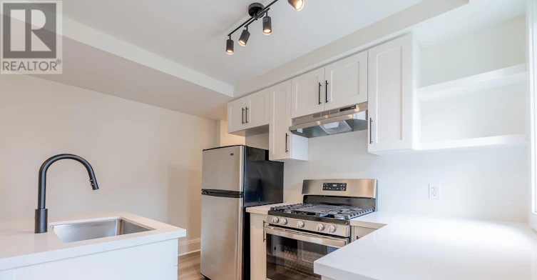 3-82 Marchmount Road, Toronto, ON, M6G 2B1 - 5