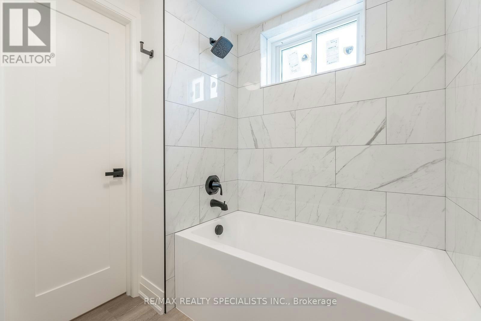 3-82 Marchmount Road, Toronto, ON, M6G 2B1 - 19