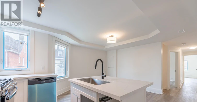 3-82 Marchmount Road, Toronto, ON, M6G 2B1 - 7