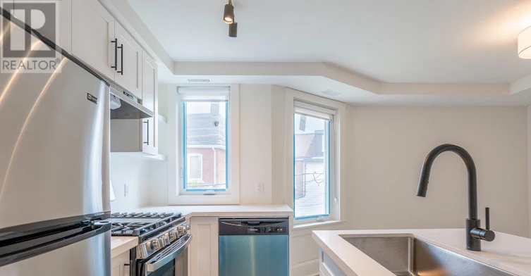 3-82 Marchmount Road, Toronto, ON, M6G 2B1 - 8