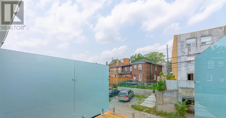 3-82 Marchmount Road, Toronto, ON, M6G 2B1 - 21