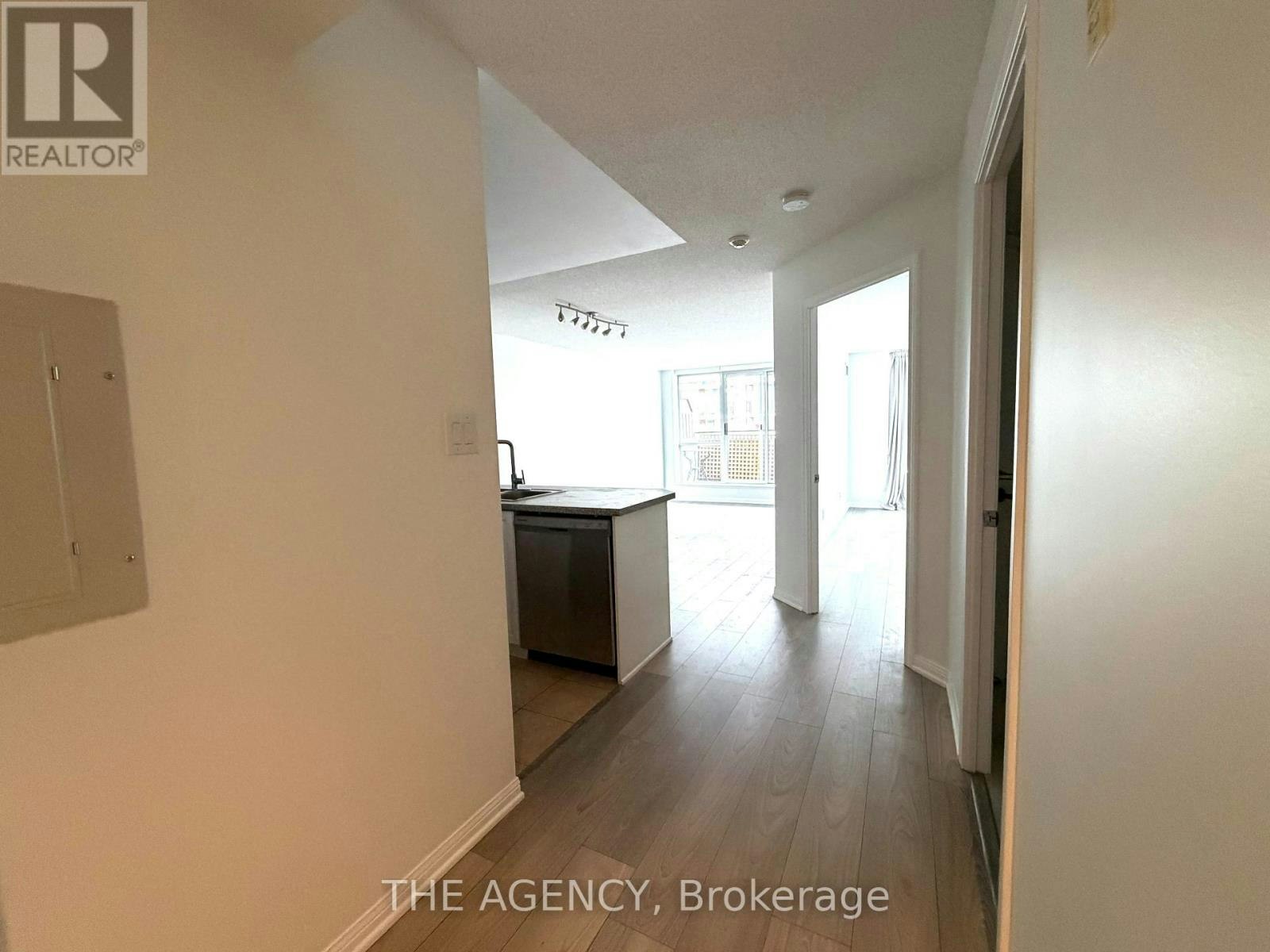 201-3130 Yonge Street, Toronto, ON, M4N 2K6 - 4
