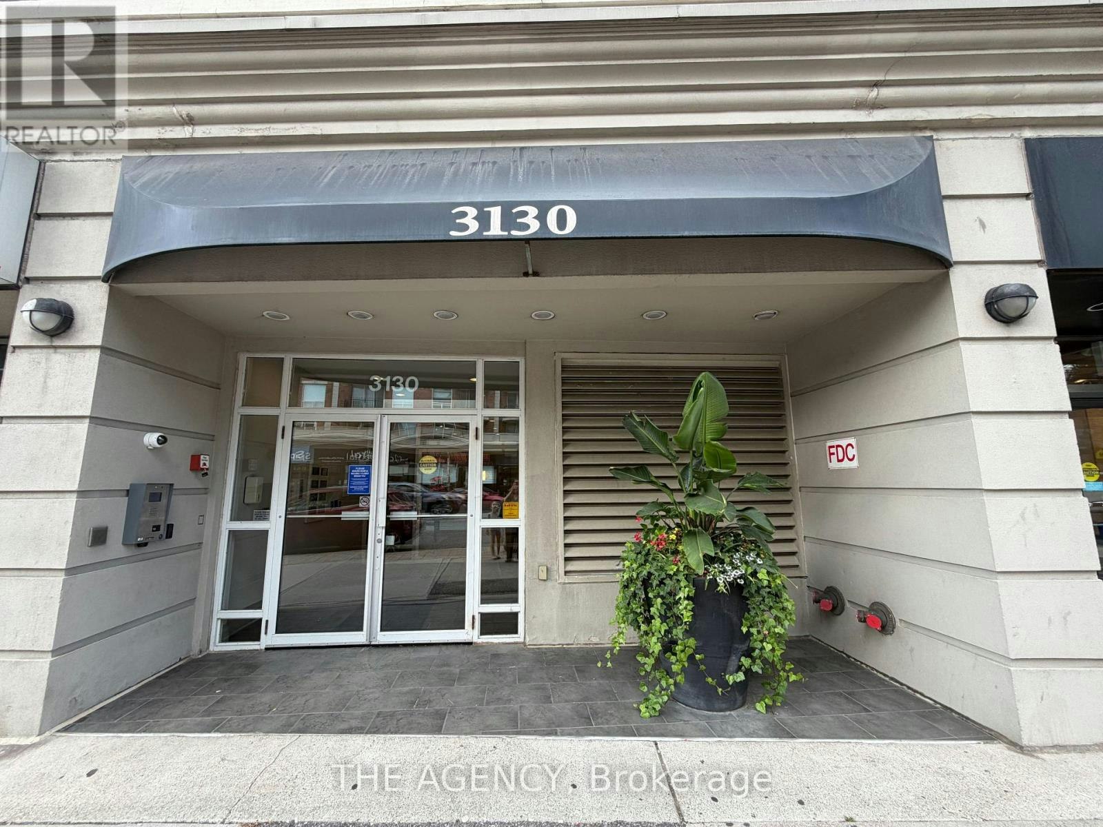 201-3130 Yonge Street, Toronto, ON, M4N 2K6 - 2