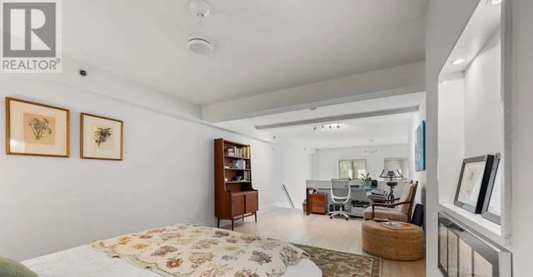 105-525 Logan Avenue, Toronto, ON, M4K 3B3 - 19