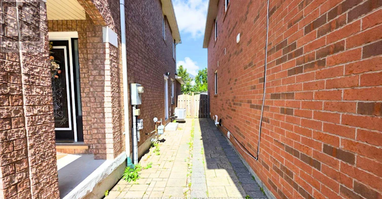 BSMT-26 Raffia Avenue, Richmond Hill, ON, L4E 4M9 - 13