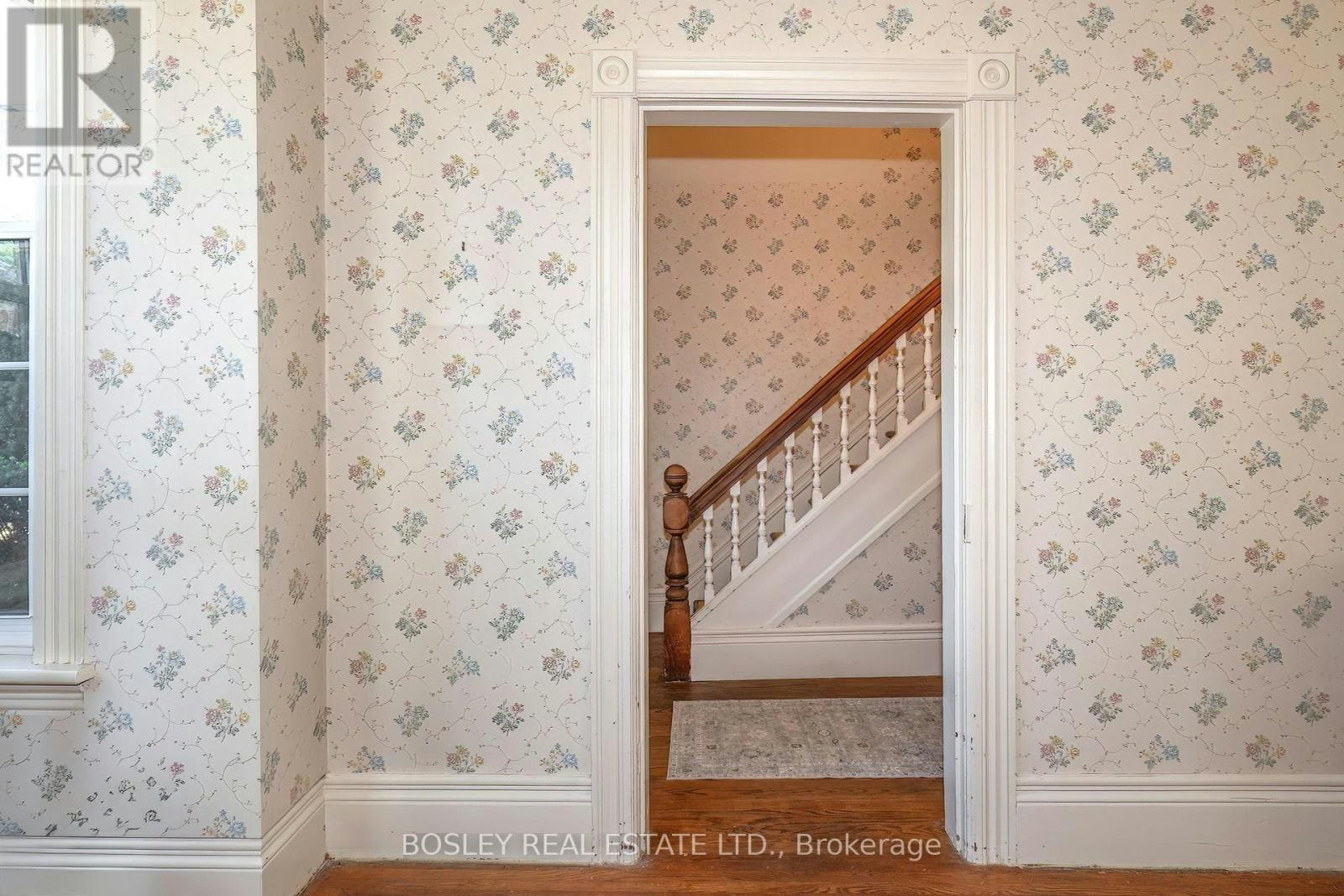 71 King Street, Toronto, ON, M9N 1L4
