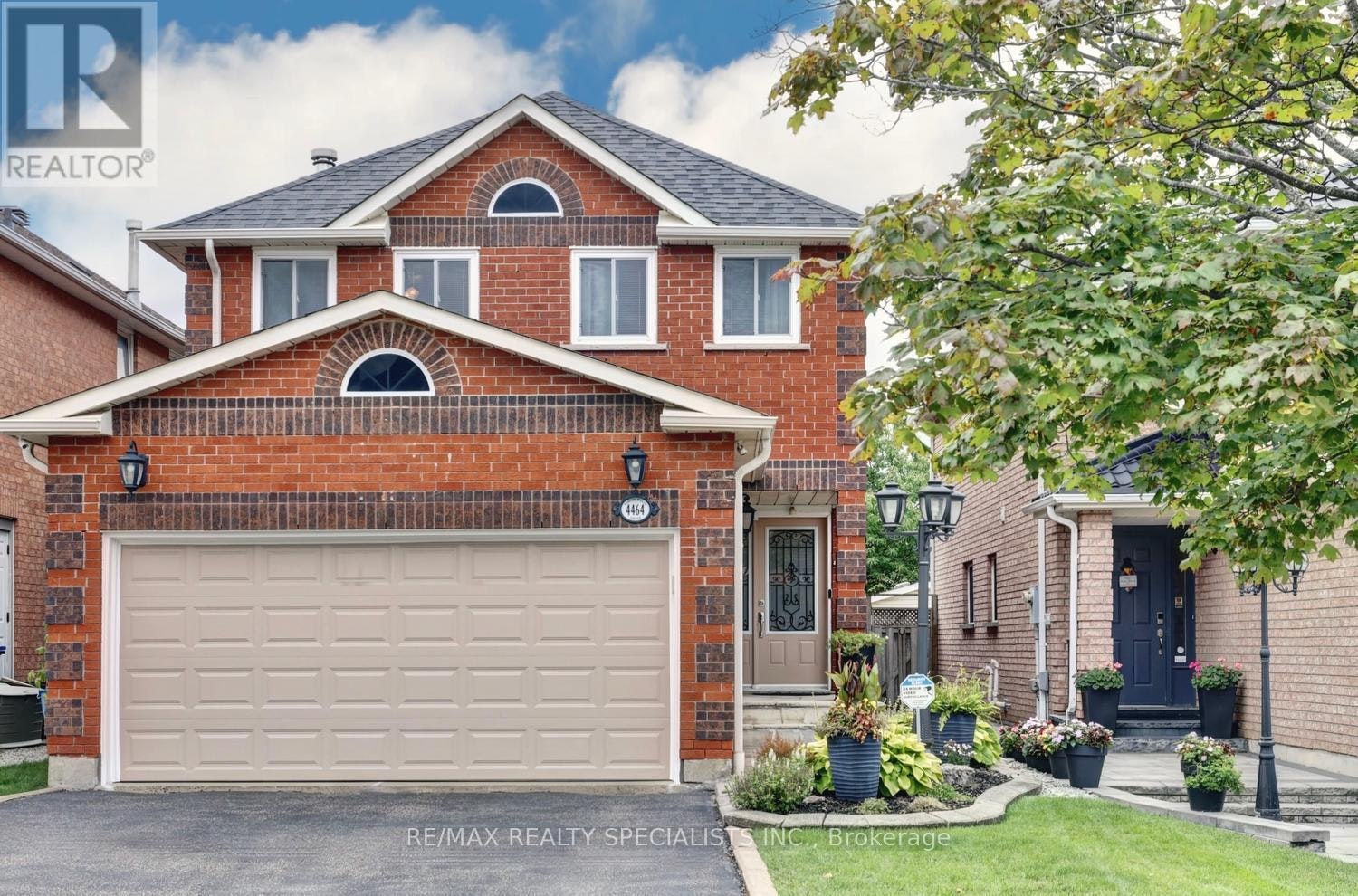 4464 Weeping Willow Drive, Mississauga, ON, L5V 1K3