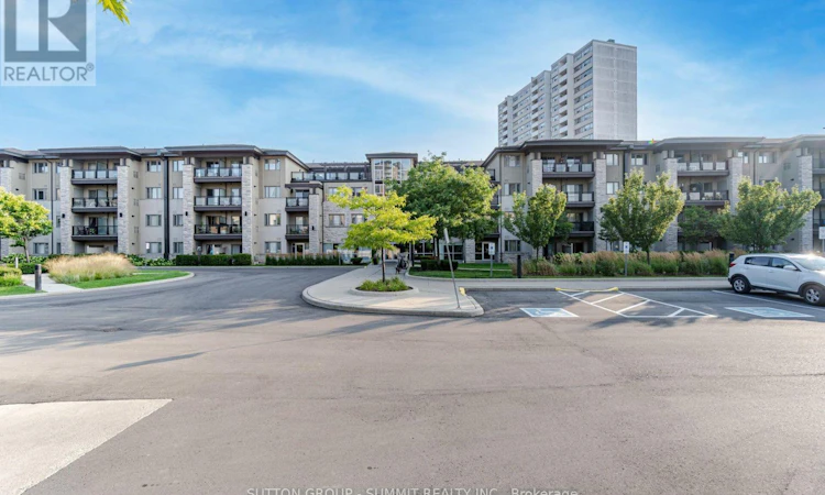 418-570 Lolita Gardens