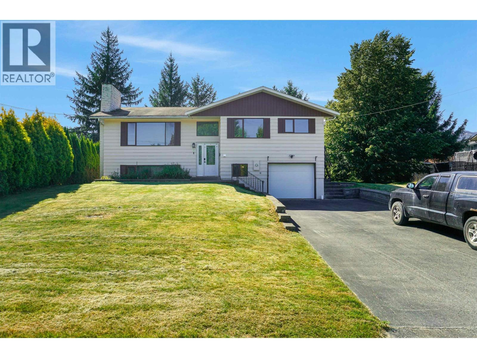1694 Kingfisher Avenue, Kitimat, BC, V8C 1G1