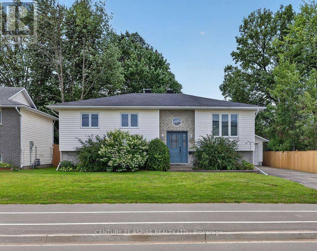 50 Portage Road, Petawawa, ON, K8H 3M8