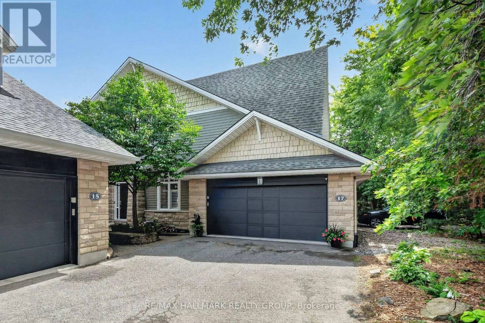 17 Creek's End Lane, Ottawa, ON, K2H 1C7