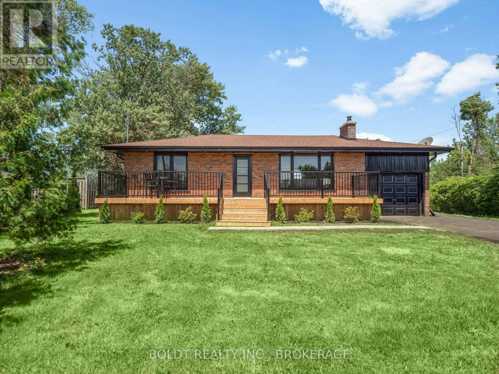 6221 Lyons Creek Road, Niagara Falls, ON, L2G 0L9
