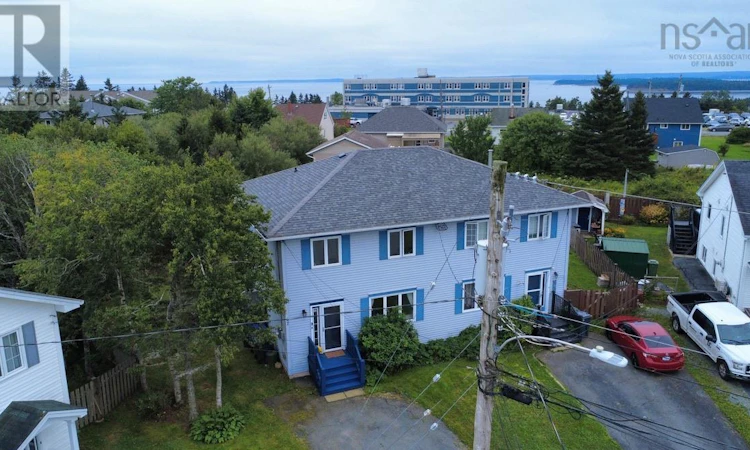 67 Thorncrest Court